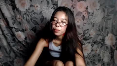 Image of Full archive of urgirlyflor nude recordings. Monitor and record urgirlyflor for free from Chaturbate.