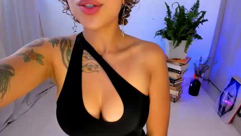Image of Full archive of venus_azul nude recordings. Monitor and record venus_azul for free from Chaturbate.