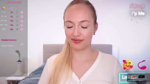Image of Full archive of vickyblondi nude recordings. Monitor and record vickyblondi for free from Chaturbate.