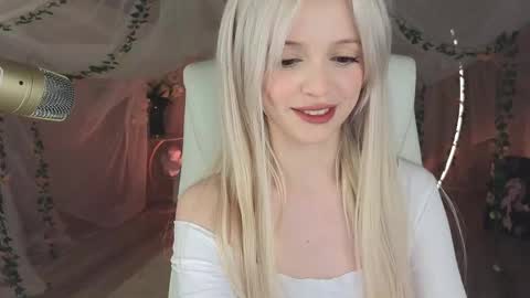 Image of Full archive of white_lol nude recordings. Monitor and record white_lol for free from Chaturbate.