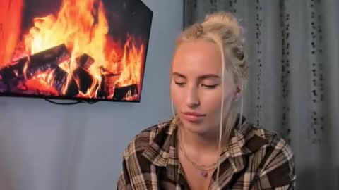 Image of Full archive of willacharton nude recordings. Monitor and record willacharton for free from Chaturbate.