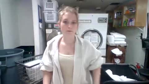 Image of Full archive of xo_mngirl nude recordings. Monitor and record xo_mngirl for free from Chaturbate.