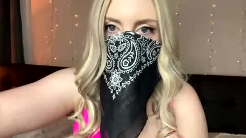 Image of Full archive of xoxbambi nude recordings. Monitor and record xoxbambi for free from Chaturbate.