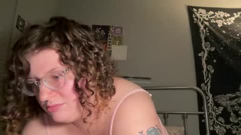 Image of Full archive of yourgodflorence nude recordings. Monitor and record yourgodflorence for free from Chaturbate.