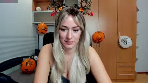 Image of Full archive of yullisweetyy nude recordings. Monitor and record yullisweetyy for free from Chaturbate.
