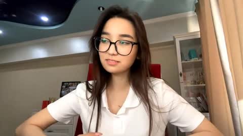 Image of Full archive of yunsylney nude recordings. Monitor and record yunsylney for free from Chaturbate.