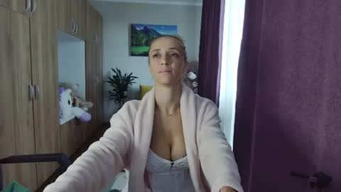 Image of Full archive of zenartx nude recordings. Monitor and record zenartx for free from Chaturbate.