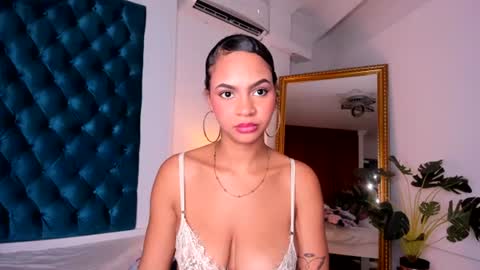 Image of Full archive of zoesantanna_ nude recordings. Monitor and record zoesantanna_ for free from Chaturbate.