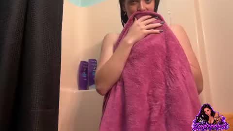 Image of Full archive of zoeyknowsbest nude recordings. Monitor and record zoeyknowsbest for free from Chaturbate.