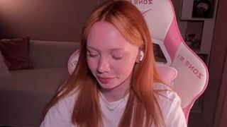 Model honeyautumn