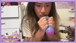 Model vivibunnyxo